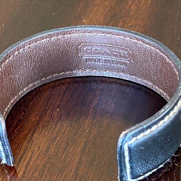 Coach Black Leather Cuff Bracelet Tan Contrast Stitching Made in Italy EUC - Picture 4 of 4